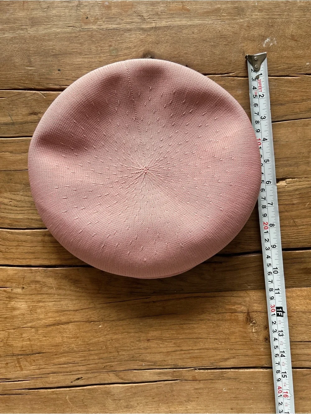 Kangol Pink Knitted Beret women’s small so cute Halloween theater old money